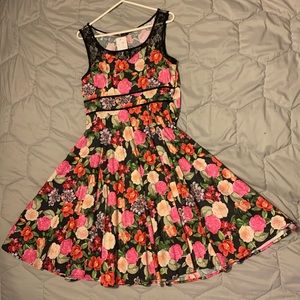 Sleeveless floral dress